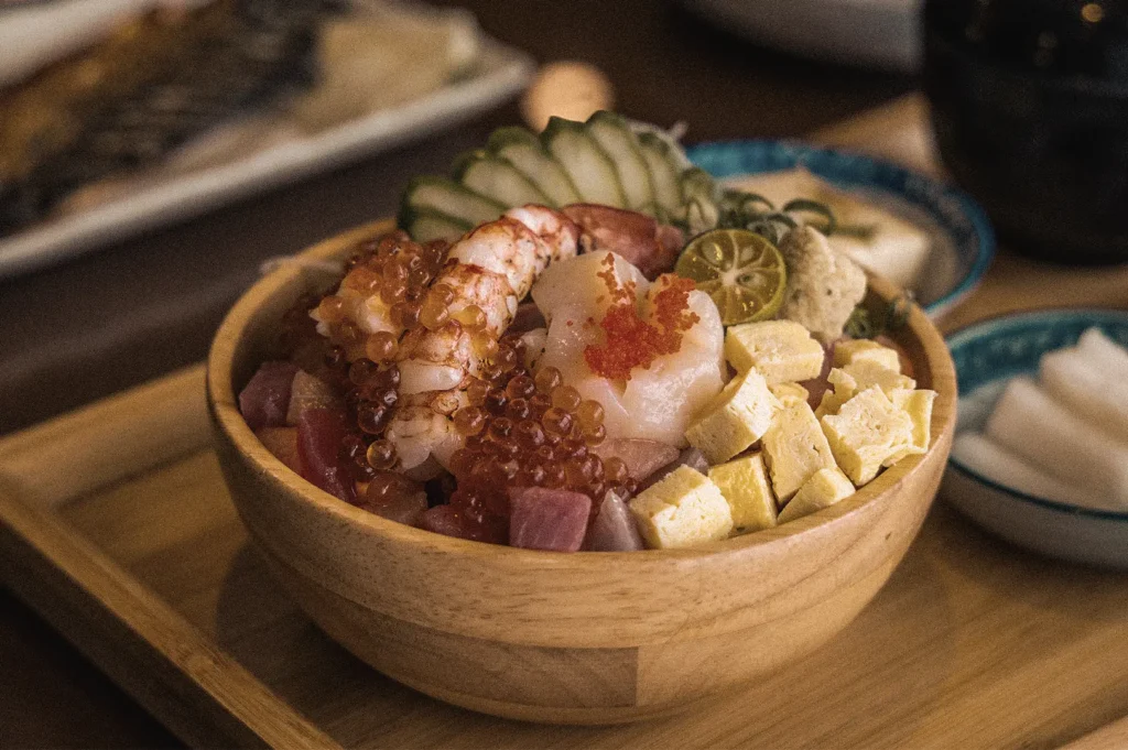 What Is Chirashizushi?